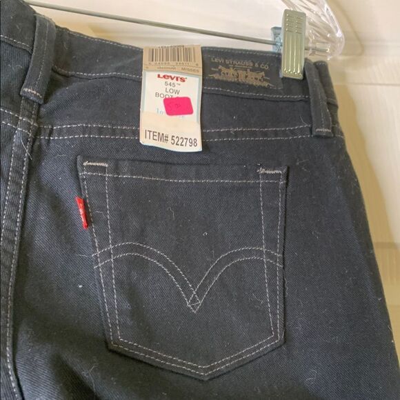 Levi's NWT, Women's Black low bootcut 545 Jeans - Picture 5 of 14